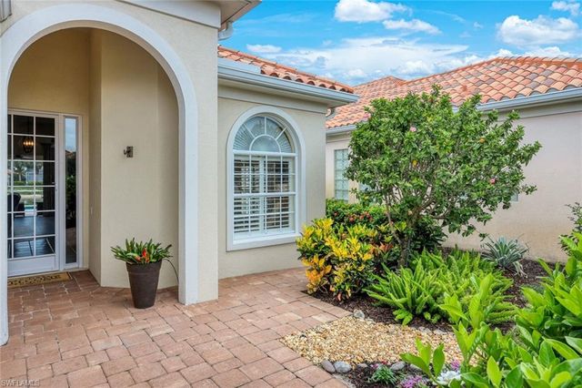 3232 Benicia CT, Naples, FL 34109
