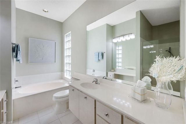 3232 Benicia CT, Naples, FL 34109