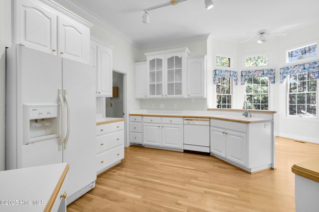 6001 Club House Drive, New Bern, NC 28562