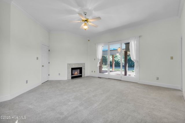 6001 Club House Drive, New Bern, NC 28562