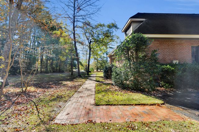 6001 Club House Drive, New Bern, NC 28562