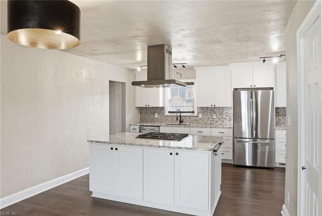 172 Haven DR, Norfolk, VA 23503