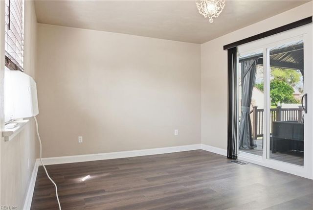 172 Haven DR, Norfolk, VA 23503