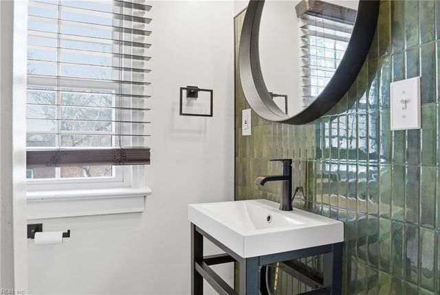 172 Haven DR, Norfolk, VA 23503