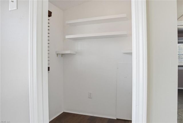 172 Haven DR, Norfolk, VA 23503