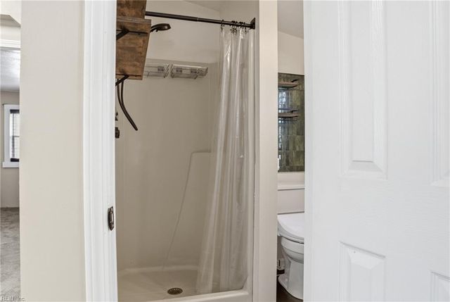 172 Haven DR, Norfolk, VA 23503