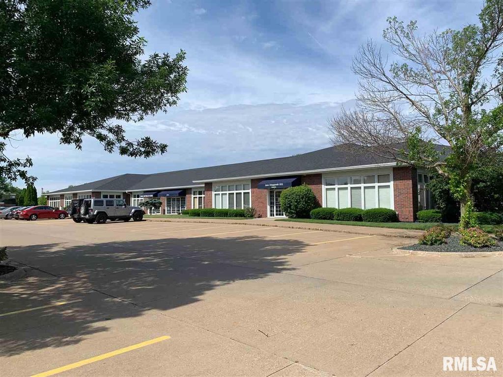 5515 Utica Ridge Rd Ste 500, Davenport, IA 52807