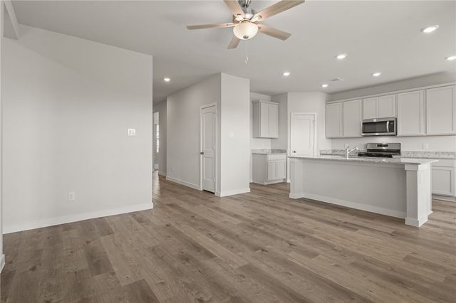 4521 Wisenbaker Way, Bryan, TX 77801