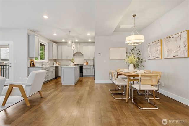 12129 NE 109th Way, Kirkland, WA 98033