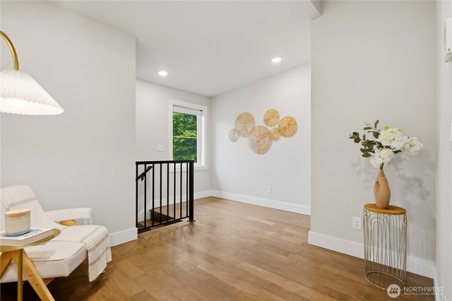 12129 NE 109th Way, Kirkland, WA 98033