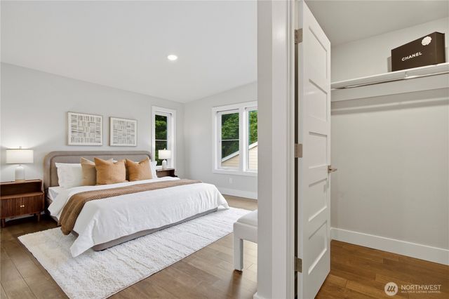 12129 NE 109th Way, Kirkland, WA 98033