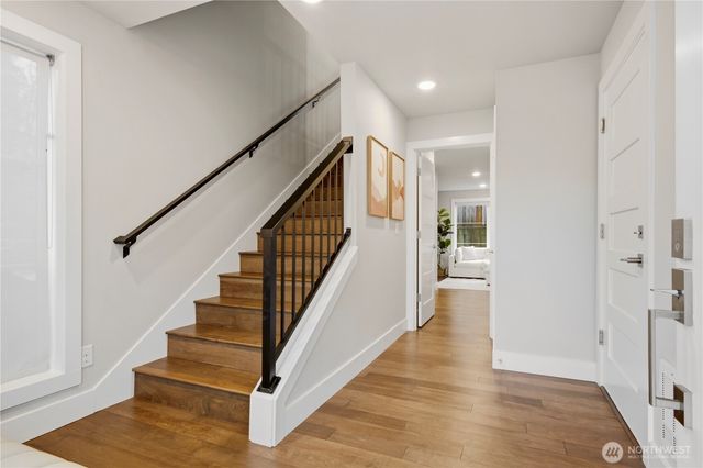 12129 NE 109th Way, Kirkland, WA 98033