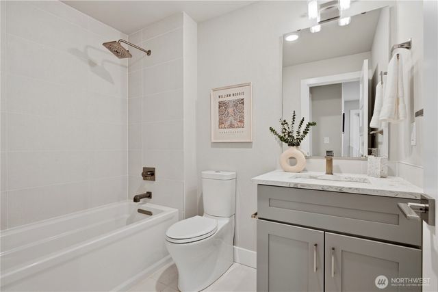 12129 NE 109th Way, Kirkland, WA 98033