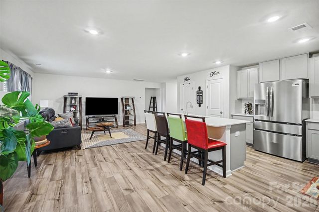 819 Wood Village Drive, Edgemoor, SC 29712