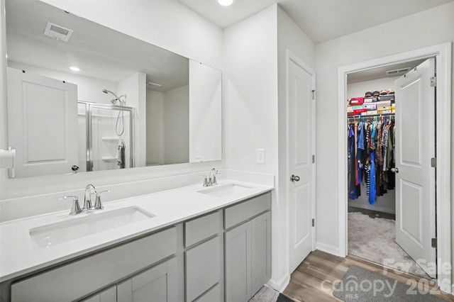 819 Wood Village Drive, Edgemoor, SC 29712