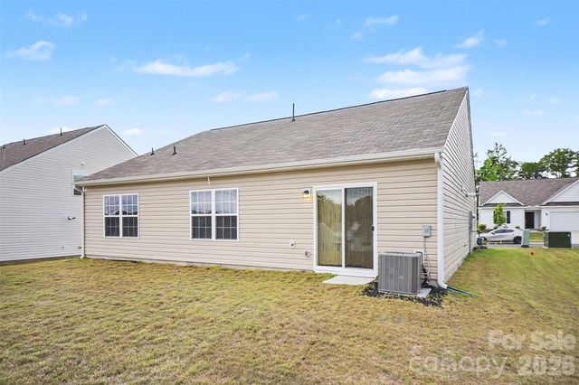 819 Wood Village Drive, Edgemoor, SC 29712