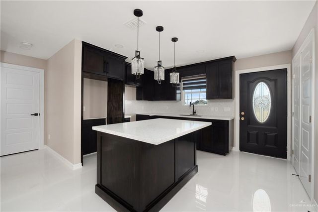 10882 Lodgepole Pine Drive, Mercedes, TX 78570