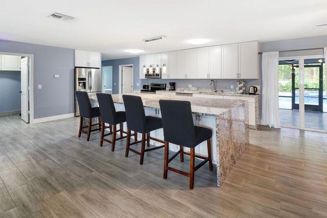615 NE 15th Place, Boynton Beach, FL 33435