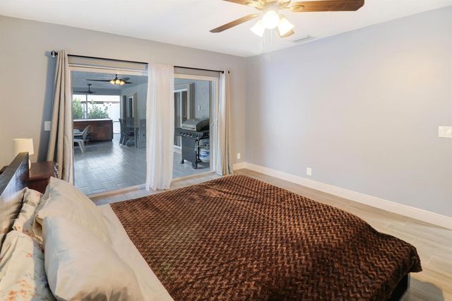 615 NE 15th Place, Boynton Beach, FL 33435
