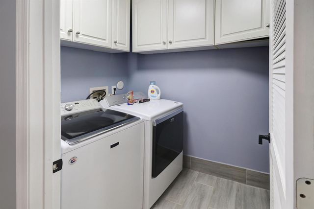 615 NE 15th Place, Boynton Beach, FL 33435