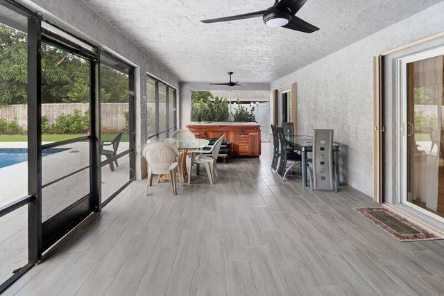 615 NE 15th Place, Boynton Beach, FL 33435