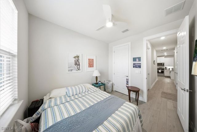 1074 Enbrook LOOP, Naples, FL 34114