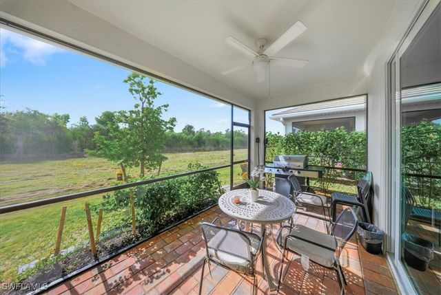 1074 Enbrook LOOP, Naples, FL 34114