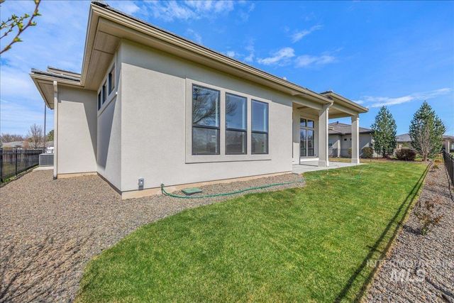 5112 W Braveheart St Carlson, Eagle, ID 83616