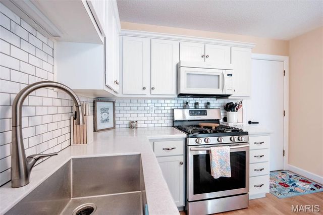 1429 Tahoe Valley Court, Ballwin, MO 63021