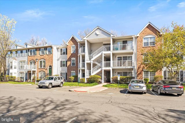 18 VERSAILLES CT, Hamilton, NJ 08619