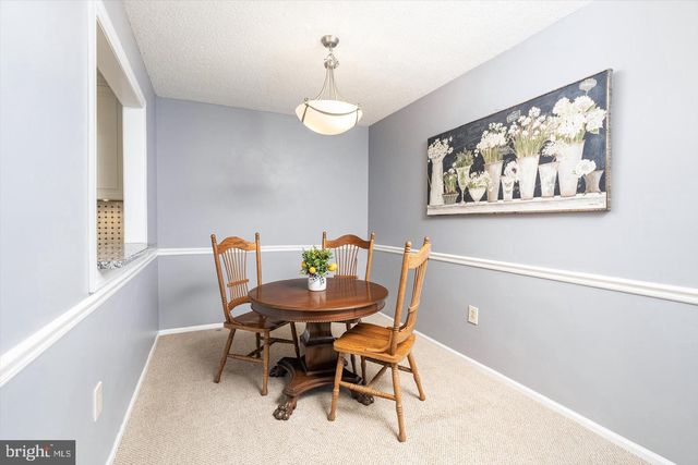 18 VERSAILLES CT, Hamilton, NJ 08619