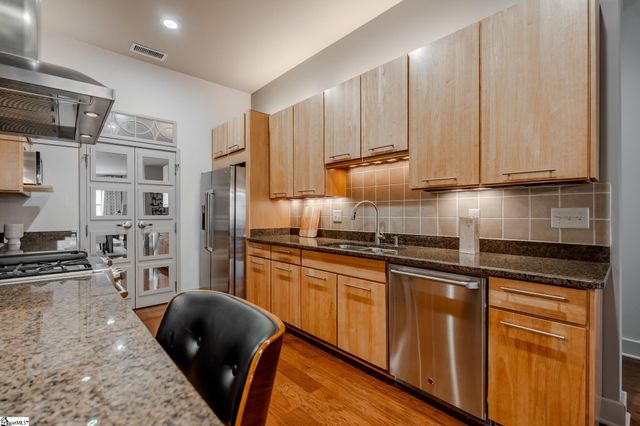 400 E Mcbee Avenue Unit 4211, Greenville, SC 29601