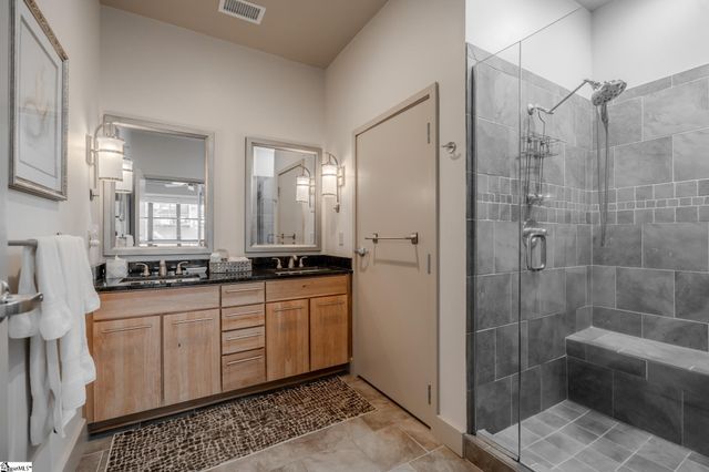 400 E Mcbee Avenue Unit 4211, Greenville, SC 29601