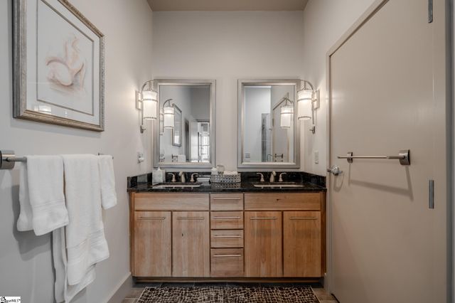 400 E Mcbee Avenue Unit 4211, Greenville, SC 29601