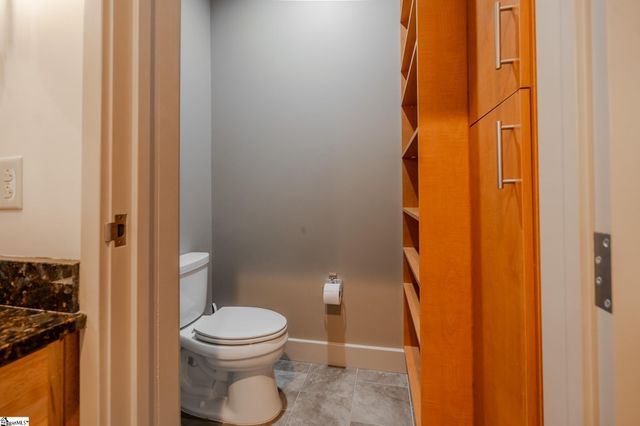 400 E Mcbee Avenue Unit 4211, Greenville, SC 29601