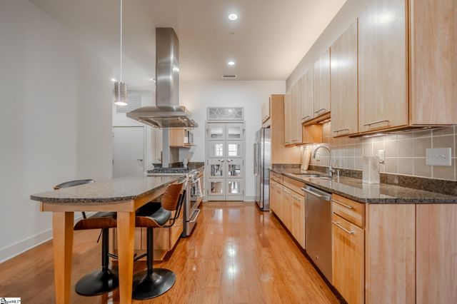 400 E Mcbee Avenue Unit 4211, Greenville, SC 29601