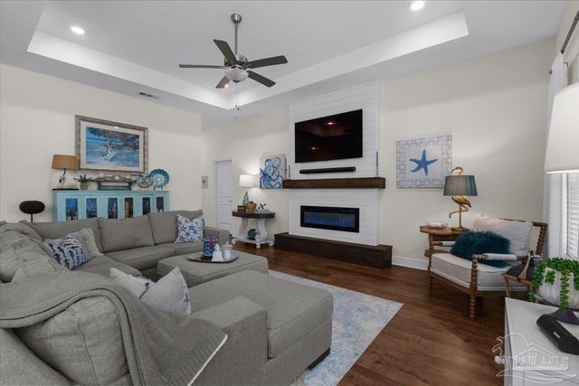 1808 St Mary Dr, Gulf Breeze, FL 32563