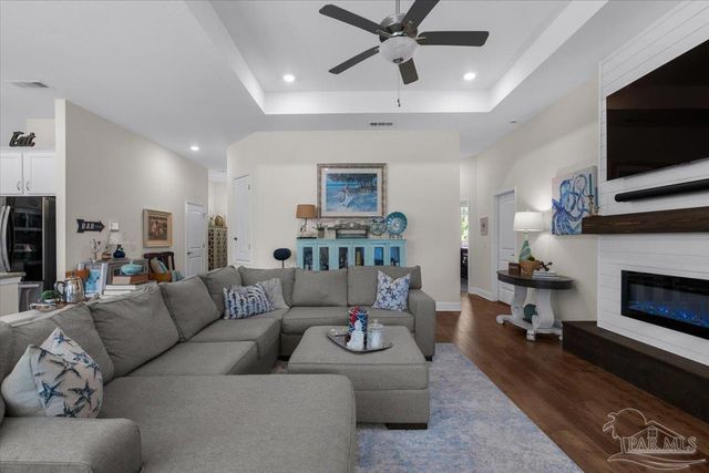 1808 St Mary Dr, Gulf Breeze, FL 32563