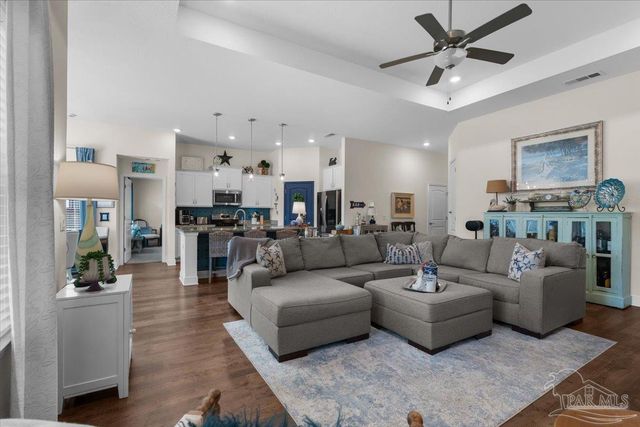 1808 St Mary Dr, Gulf Breeze, FL 32563