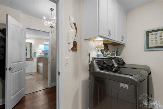 1808 St Mary Dr, Gulf Breeze, FL 32563