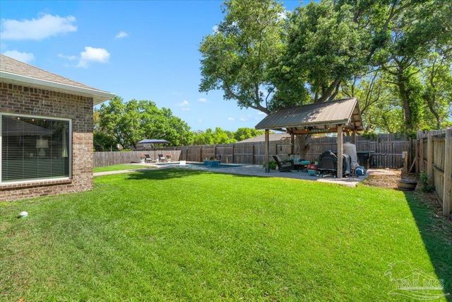 1808 St Mary Dr, Gulf Breeze, FL 32563