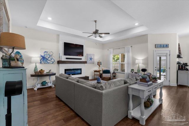 1808 St Mary Dr, Gulf Breeze, FL 32563