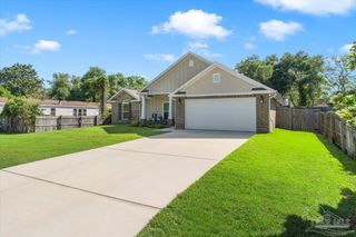 1808 St Mary Dr, Gulf Breeze, FL 32563