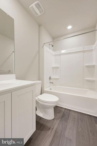 13 CASTERLINE CT, Dover, DE 19901