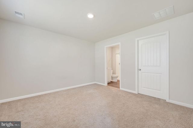 13 CASTERLINE CT, Dover, DE 19901
