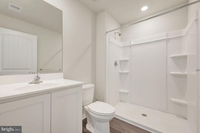 13 CASTERLINE CT, Dover, DE 19901