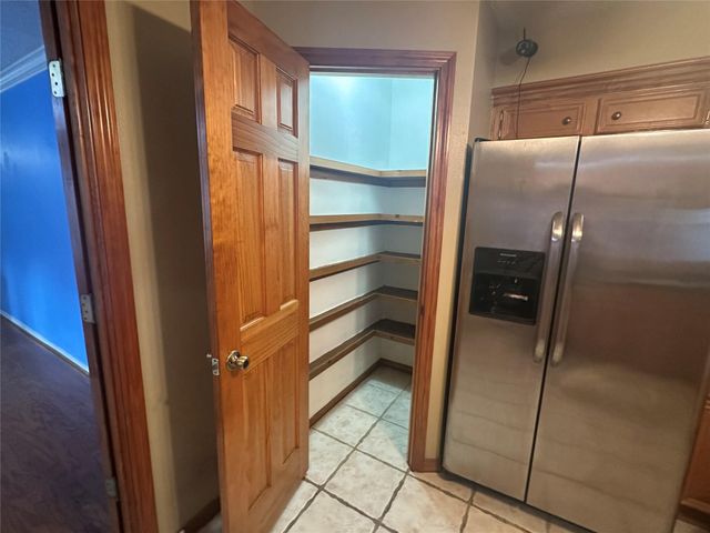14707 Treborway Drive, Houston, TX 77014