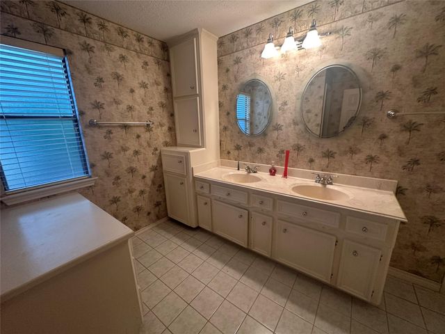 14707 Treborway Drive, Houston, TX 77014