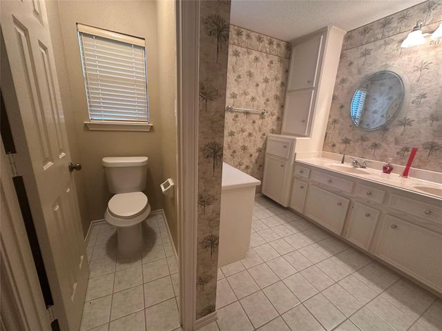 14707 Treborway Drive, Houston, TX 77014