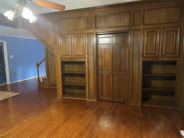 14707 Treborway Drive, Houston, TX 77014